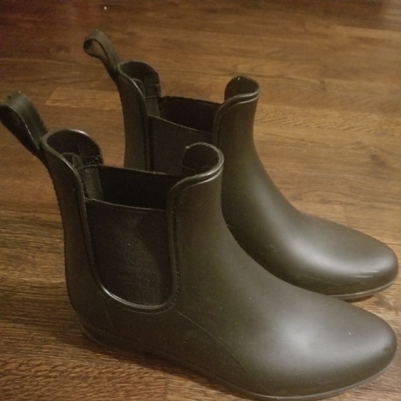 Merona Black Rain Boots - Picture 1 of 2